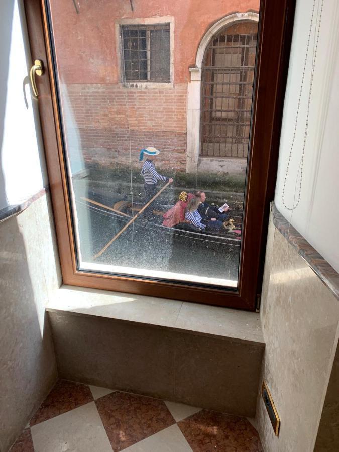 Luxury Apartment In San Marco With Canal View Venice Exterior photo